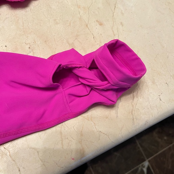 Free people movement wave rider leggings has pockets. Magenta size xs - Picture 6 of 11